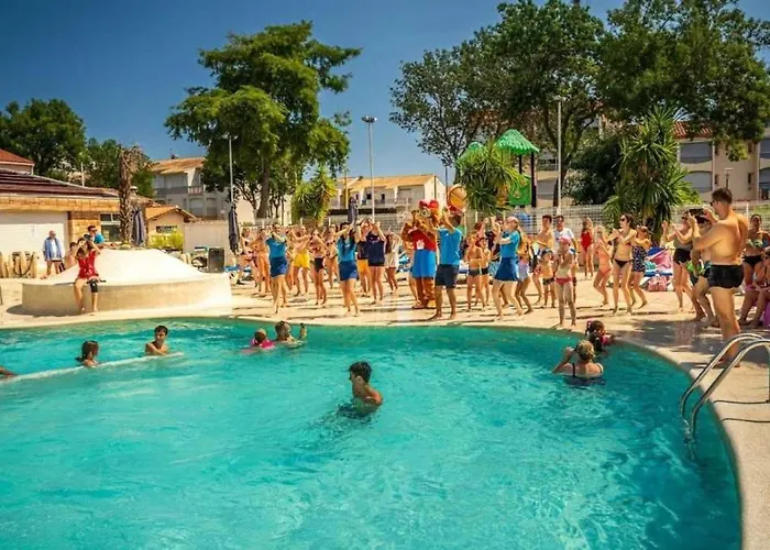 Zecamping Familial Espace Aquatique Pet Friendly * Argelès-sur-Mer
