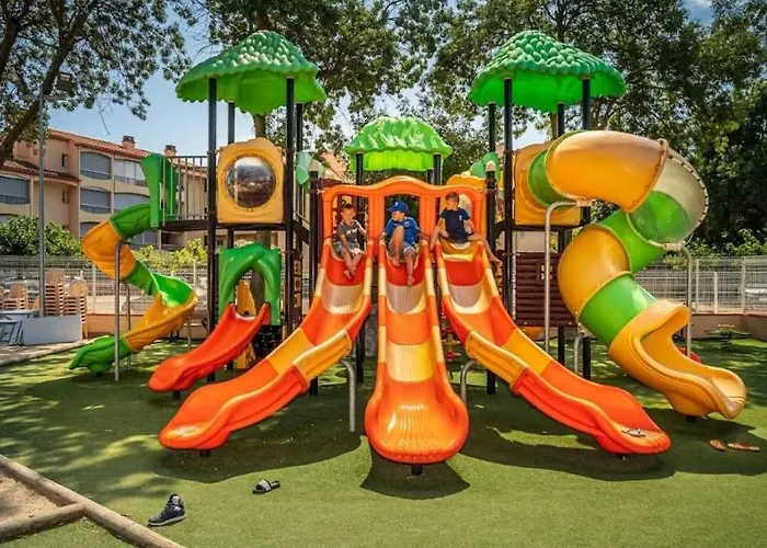 Zecamping Familial Espace Aquatique Pet Friendly Argelès-sur-Mer